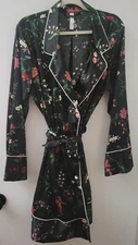 Ladies Floral Short Robe Size XL Black Floral