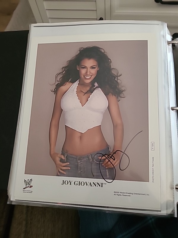 Joy Giovanni SIGNED Original Promo 2005  autograph photo 8x10 - WWE WWF