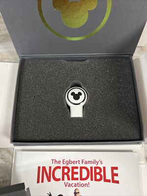 Disney World Incredibles Pass Holders Magic Bands & MyMagic  display picture 2