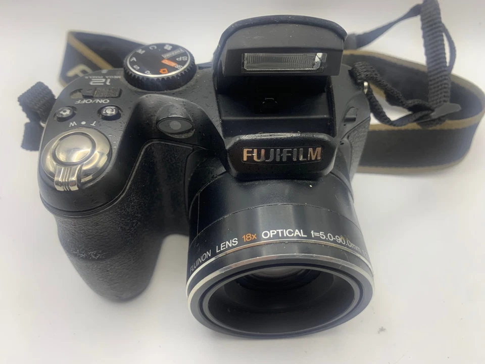 Fujifilm FinePix S Series S2750HD 12.2MP Digital Camera - Black, photo 3 of 5