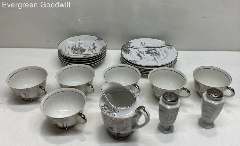 Hand Painted Dinnerware Set by Kutani
