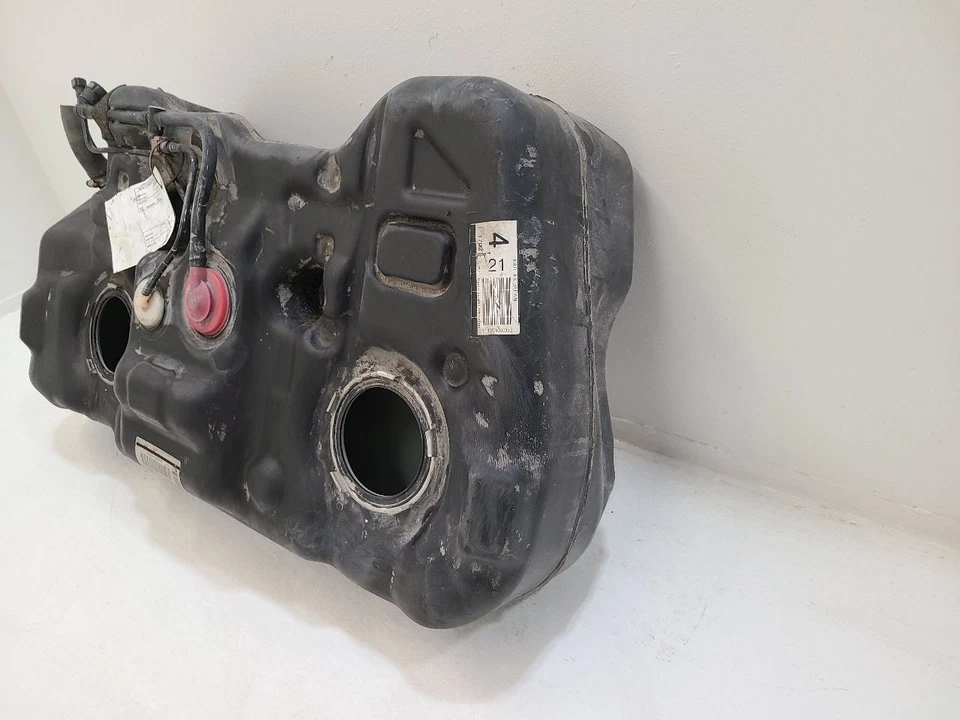 2008-2015 NISSAN ROGUE Fuel Tank VIN J 1st Digit Japan Built AWD 17202JM10D      Foto 4 de 4