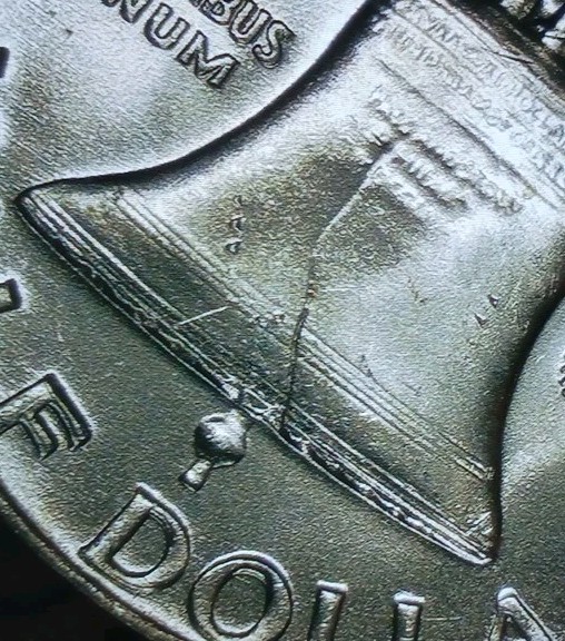 Foto 4 di 5