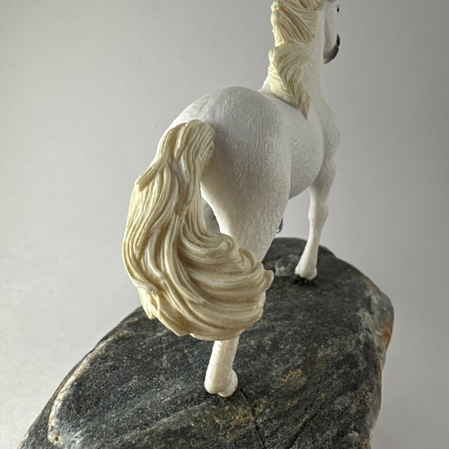Schleich Icelandic Stallion Island 2011 Figure Retired 41351 - Picture 4 of 8
