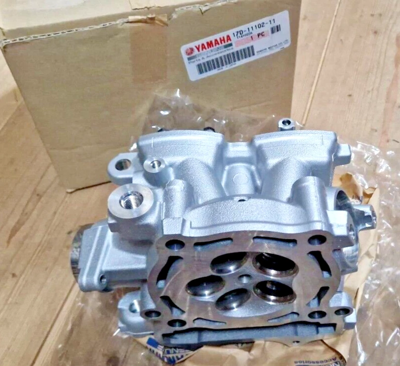 雅马哈正品 2014 - 2017 YZ450F 气缸盖 1SL-11102-00-00 — 第 3/4 张图片