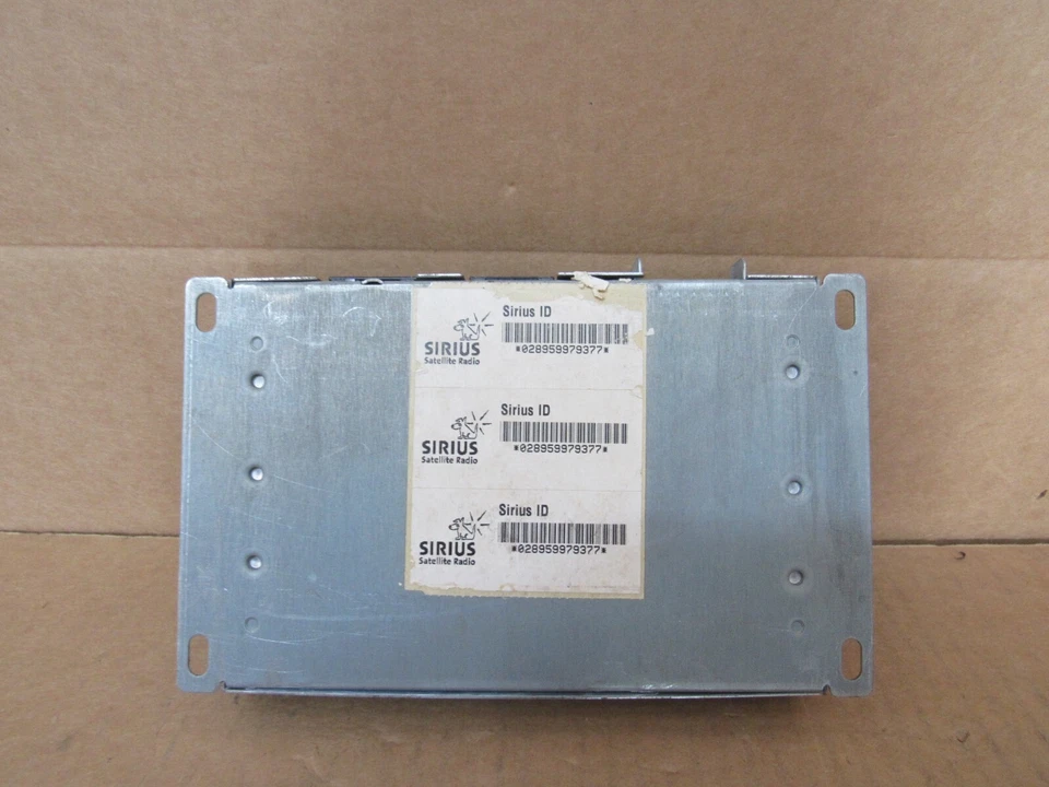 07 2008 09 2010 VW PASSAT o AUDI A3 SIRIUS receptor de satélite OEM 8E0 035 593 M Foto 2 de 4