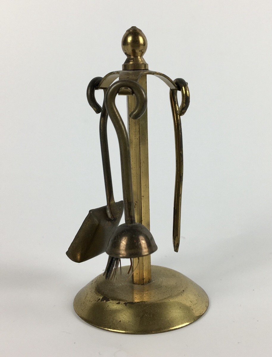 Accessoires de cheminée de style antique en vente
