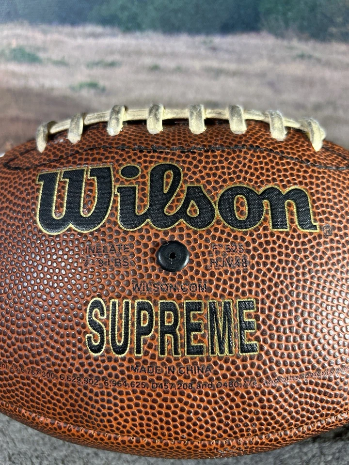 Wilson Supreme NCAA Official Size Football WTF1625  Pre-owned  - Image 4 of 4