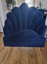 Navy Velvet Scallop Chair...hardly Used, exellent condition.