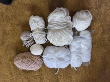 800grams Of Whites And Beige Different Weights Of Wool