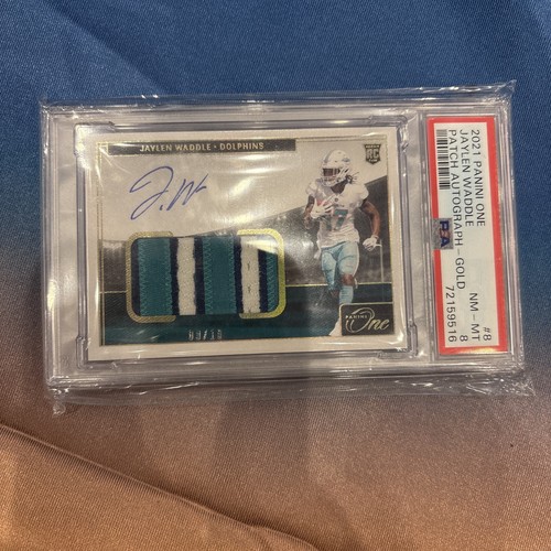2021 Panini One Football GOLD /10 Jaylen Waddle Color Rookie Patch Auto PSA 8