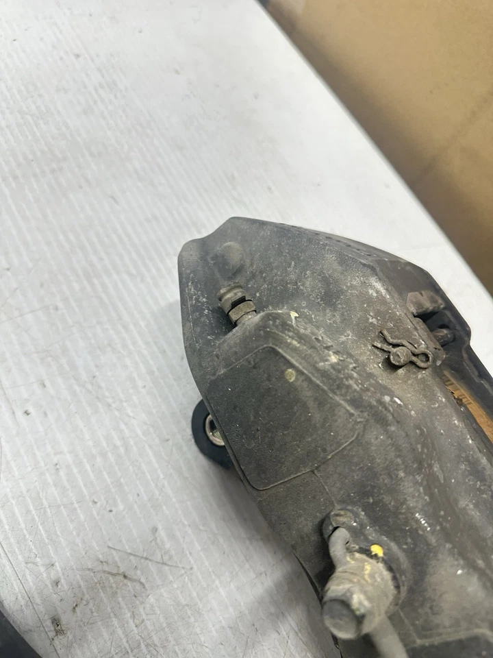 Pinza de freno delantera derecha Hyundai Equus 2013 pasajero estilo Brembo OEM S9 Foto 3 de 4