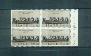 Block mit 4 Briefmarken aus Island: MI 438 von 1970 postfrisch