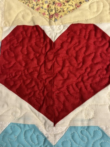 Vintage Machine Sewn Hearts Patchwork Baby Valentine Quilt 31” X 34” Pink Red - Picture 10 of 20