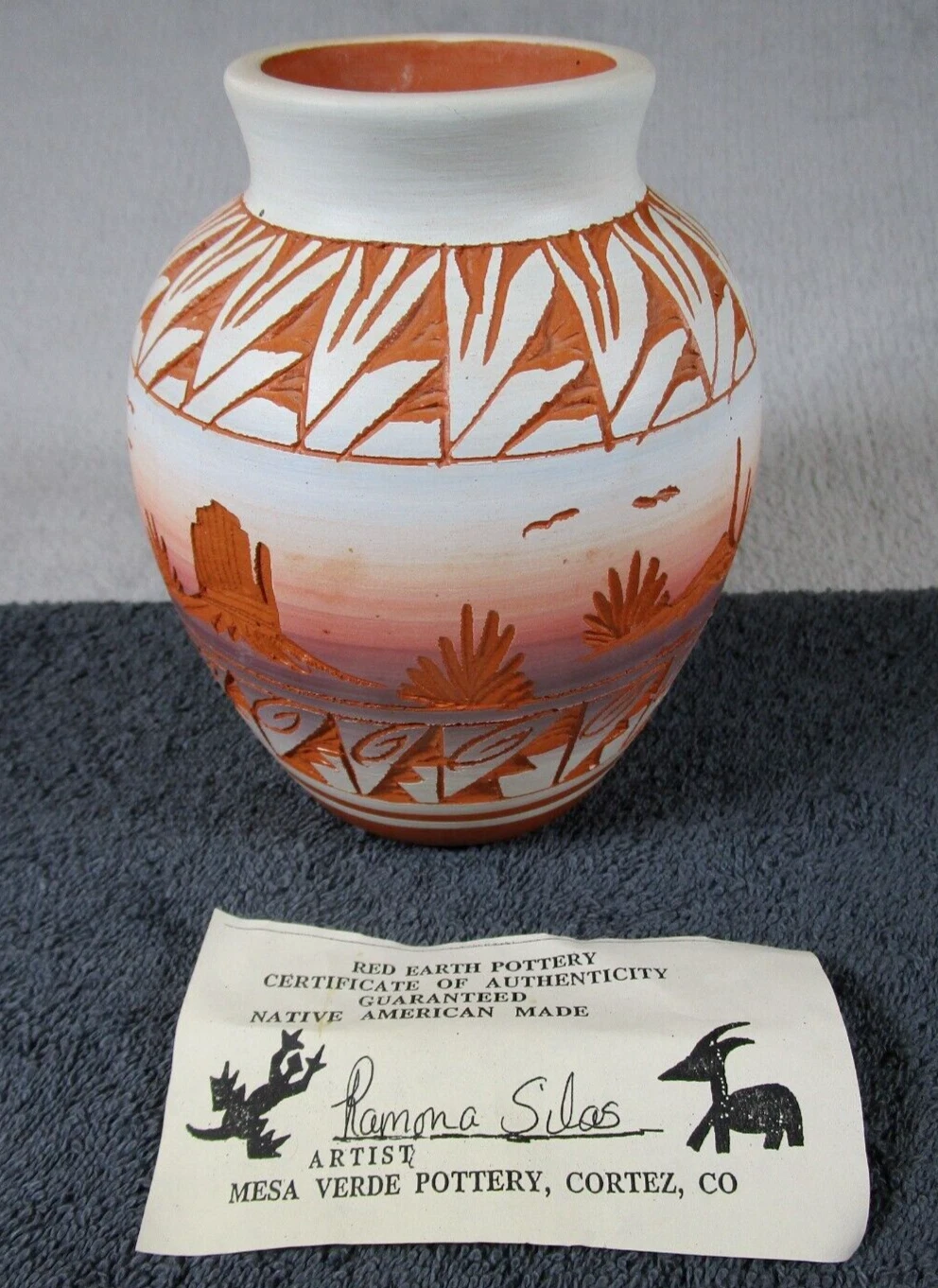Lovely Vintage Native American Ramona Silas Red Earth Pottery Vase & Certificate