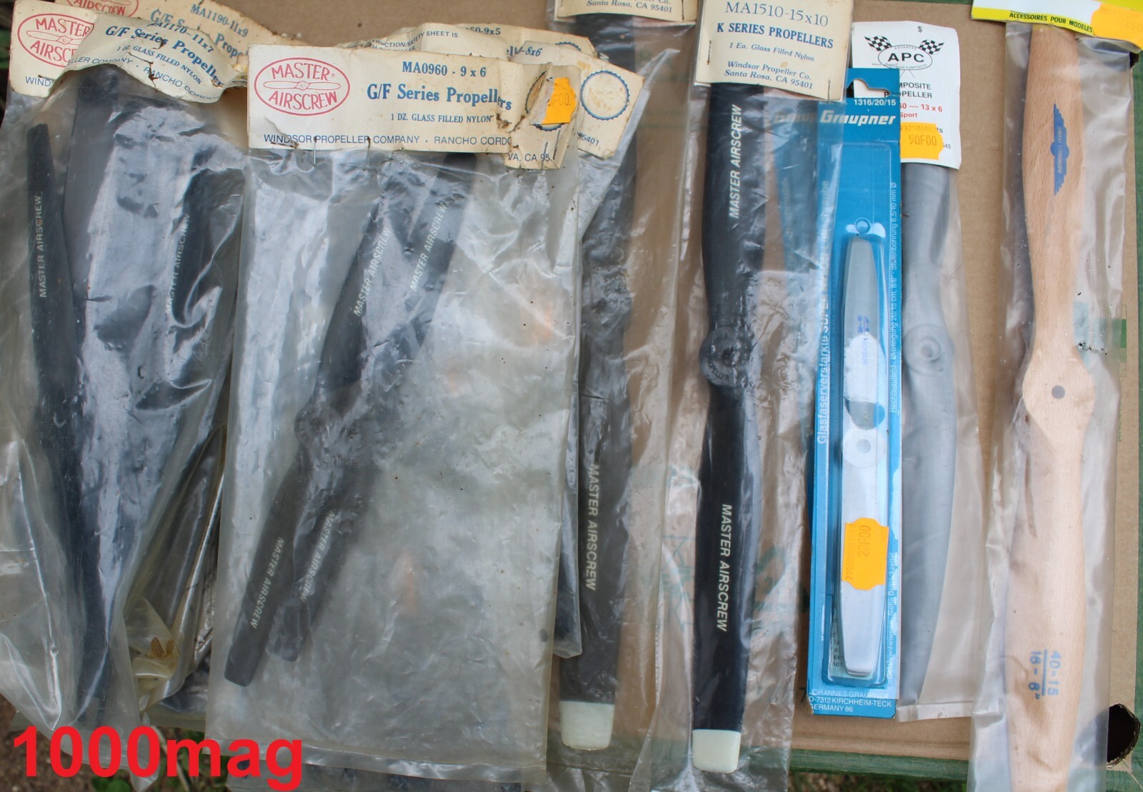 Hélices RC avion Lot de 46 pièces neuves de marques mixtes