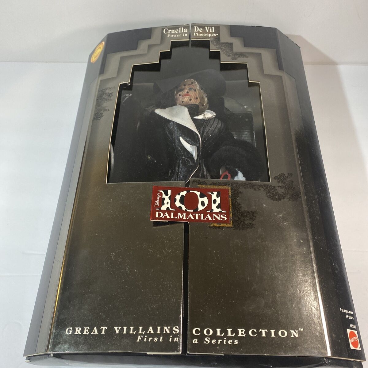 Mattel Disney: 101 Dalmatians Cruella de Vil Doll Great Mattel Disney: 101 Dalmatians Cruella de Vil Doll Great