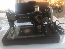 Singer Sewing Machine Vintage #4048847  28k Bentwood Case ~Beautiful~