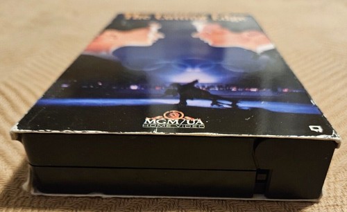 The Cutting Edge ( 1992 VHS) - Picture 8 of 9