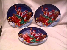 Vtg 1997 McDonald's RONALD MCDONALD & SANTA in Sleigh Lot 3 Plastic PLATES xmas