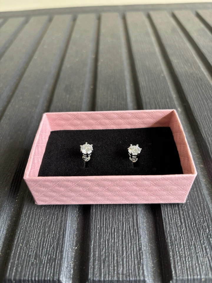 Certified 2-Ct Real Lab-Grown Diamond Stud Earrings Platinum D, VVS2 - Image 3 of 4