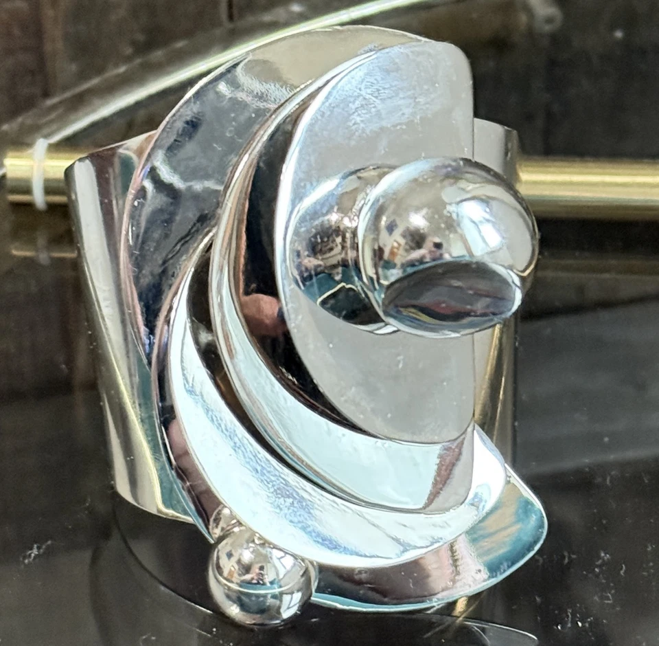 Brazalete grueso ALEXIS BITTAR grande abstracto flor Foto 3 de 4