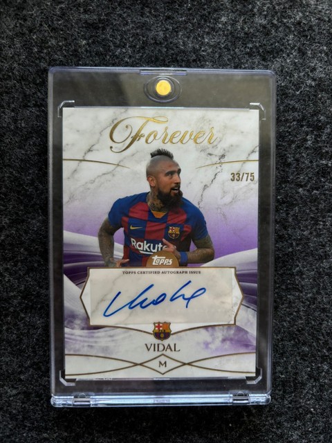 Arturo Vidal 2025-26 Topps FC Barcelona Forever Auto Purple /75