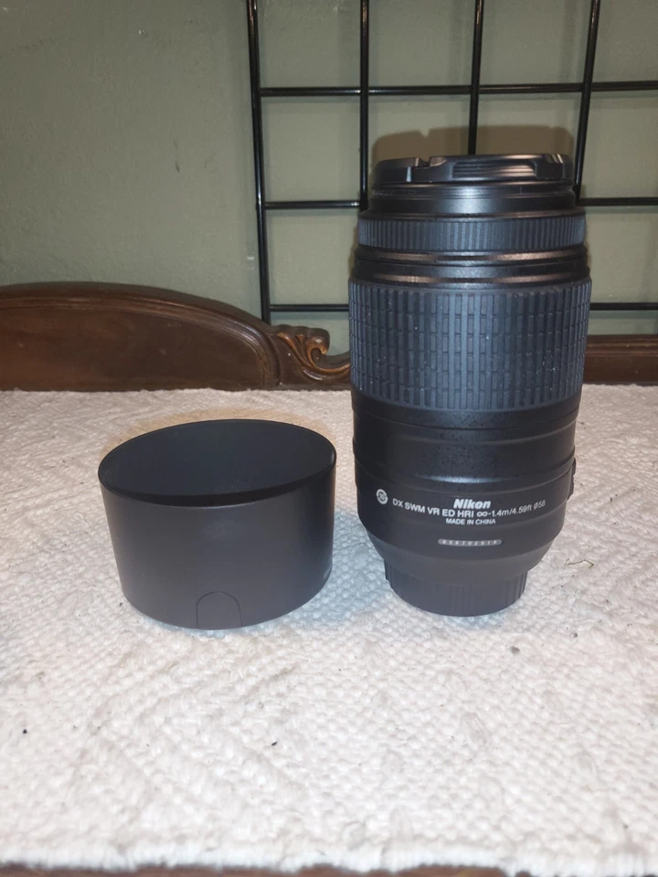 Lente zoom Nikon AF-S DX NIKKOR 55-300 mm f/4,5-5,6G ED VR | Montaje F | Negro Foto 2 de 4