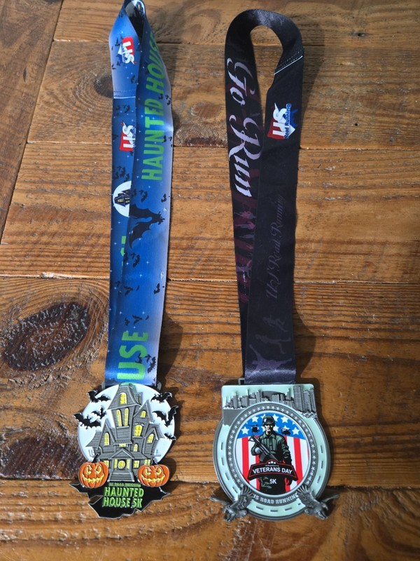US Running 5k Completion Medals; Halloween And Veteran's Day w/ Sewn Lanyards