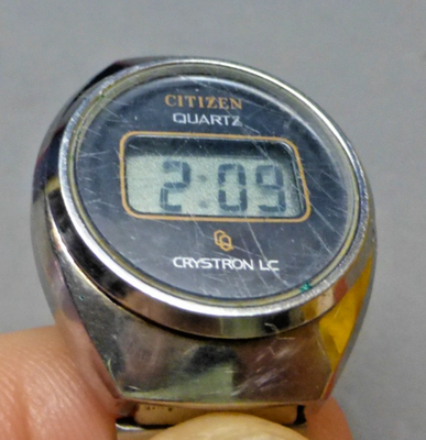 CITIZEN CRYSTRON LC LCD VINTAGE DIGITAL LADY'S QUARTZ OLD WATCH