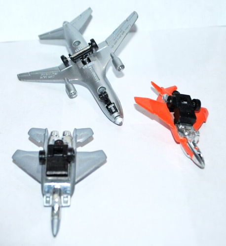 Assorted Lot Of 9 Air planes Plastic and Diecast Toy Planes. - Picture 8 of 8