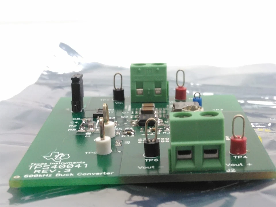 Texas Instruments TPS40041 Rev 3 600KHz Buck Converter Defective AS-IS - Image 4 of 4
