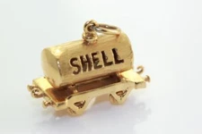 VINTAGE 18K GOLD 3D SHELL OIL GAS TANK CHARM PENDANT ESTATE JEWELRY❣️