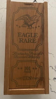 Excellent Condition Eagle Rare Bourbon Kentucky Straight Whiskey Wood Empty Box