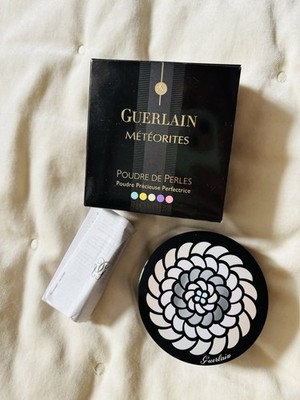 GUERLAIN Meteorites Poudre De Perles Illuminating Perfecting Pressed Powder # 02