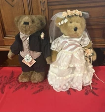 Boyds Bears -TJ ‘s Best Dressed Collection -Mr Mrs Everlove, Bride And Groom.