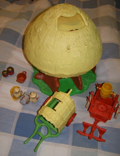 1984 Kenner Star Wars Ewok Treehouse Family Hut Playset Village + accessories