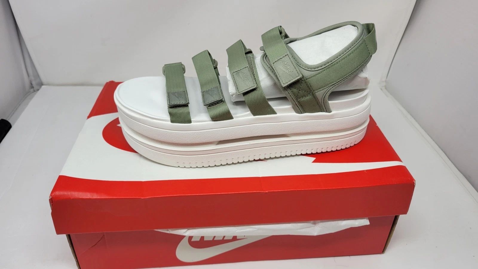Nuovo Sandalo Nike Icon Classic NA platform donna taglia 11 Light Army DH0224 301