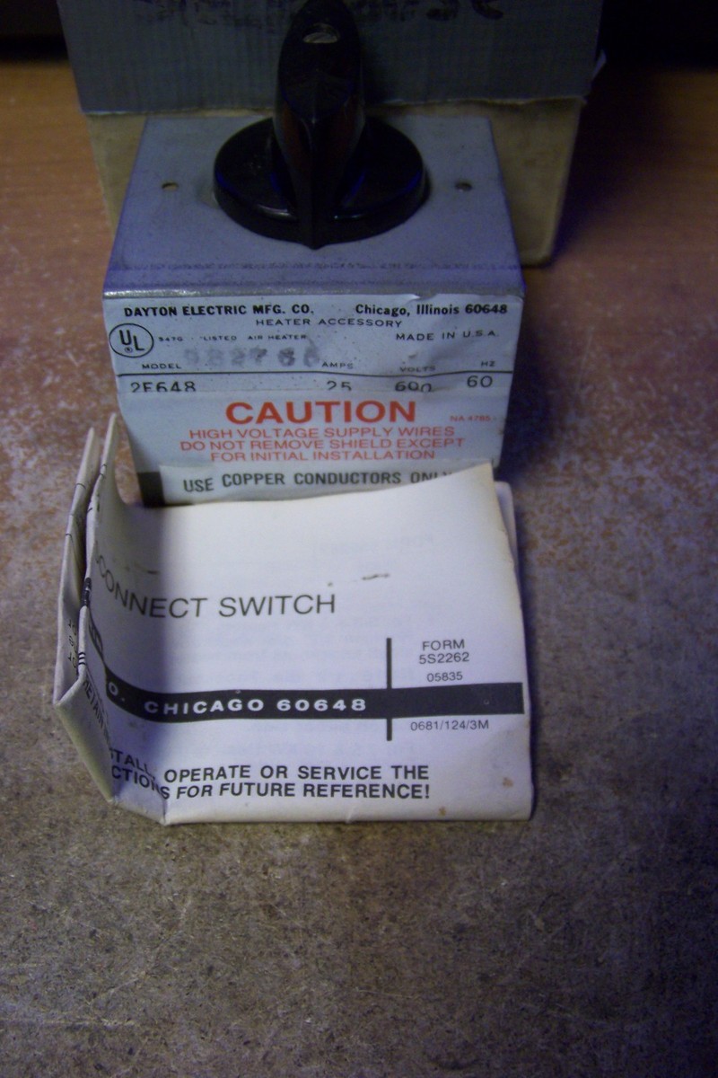 Dayton 2E648 Quick Disconnect Switch, 25A, 600V, 60Hz