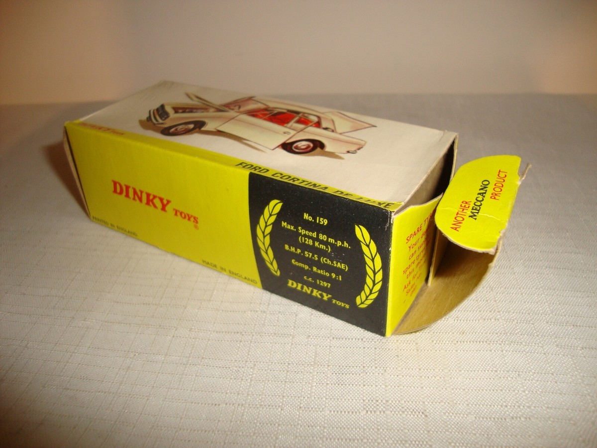フォード　コルティナ　　ディンキートーイズ DINKY TOYS 159 FORD CORTINA DELUXE - EXCELLENT in original
