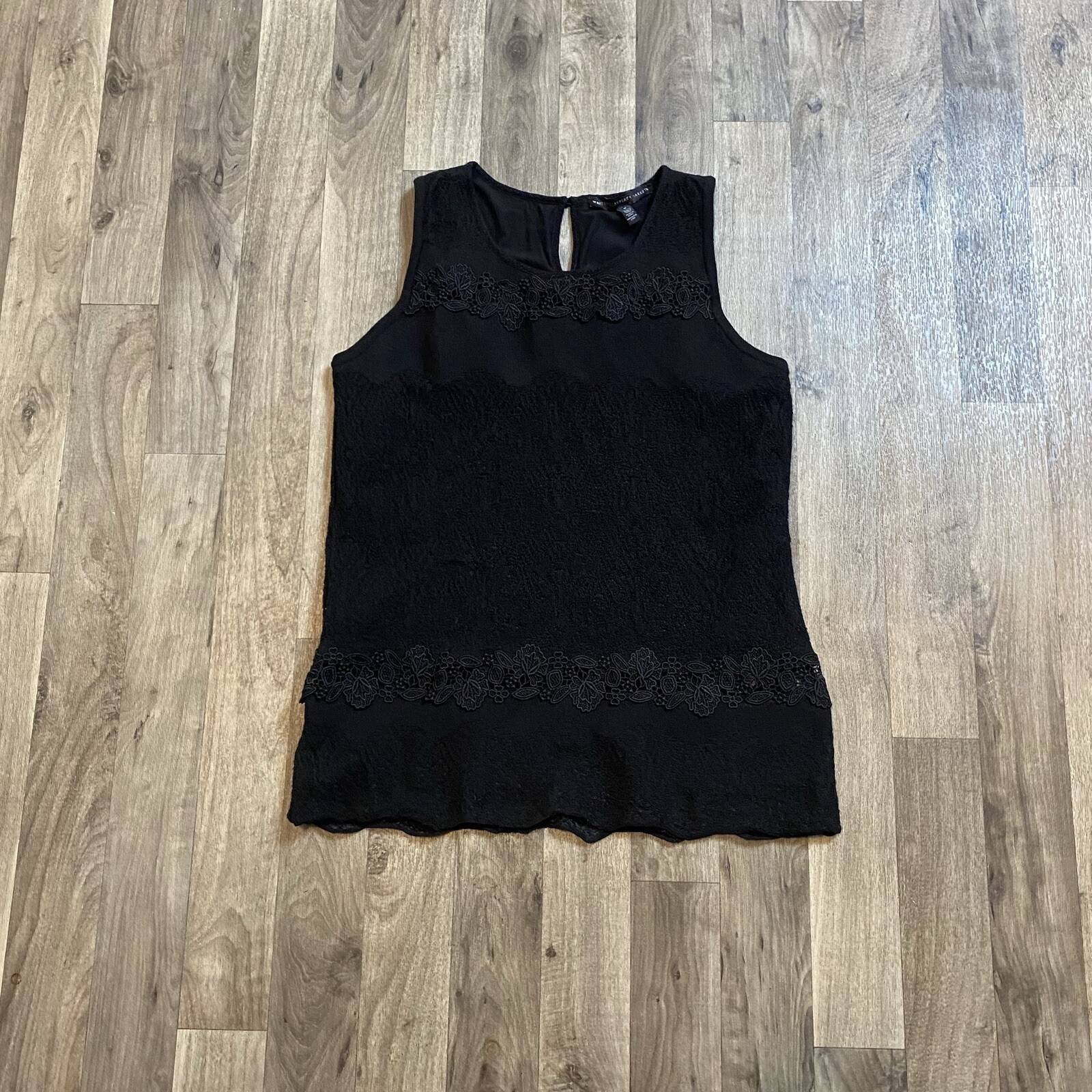 White House Black Market Lace Tank Top Blouse Size Small