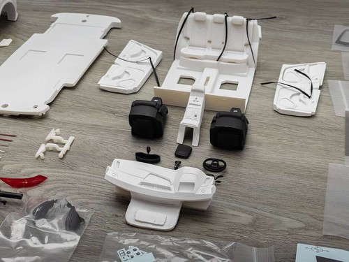 GT283 KIT ABT RSQ8-R 2020 1/18 - Bild 10 von 24