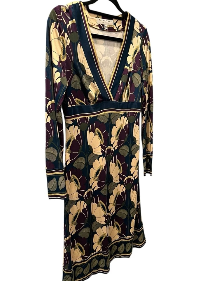 Vestido Trina Turk 100% Seda Mangas 3/4 Cuello en V Forrado Talla 10 Floral Lugar de Trabajo Foto 4 de 4