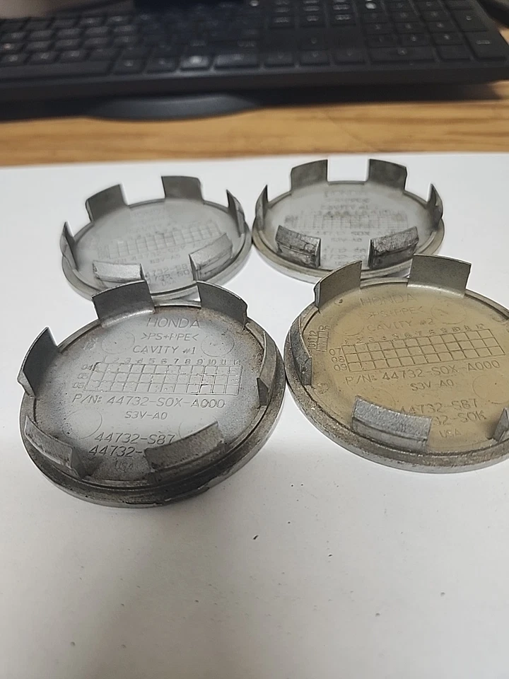 Tapacubos centrales de llantas de aleación Honda Civic Accord Odyssey 2002 a 2018 de fábrica Foto 4 de 4