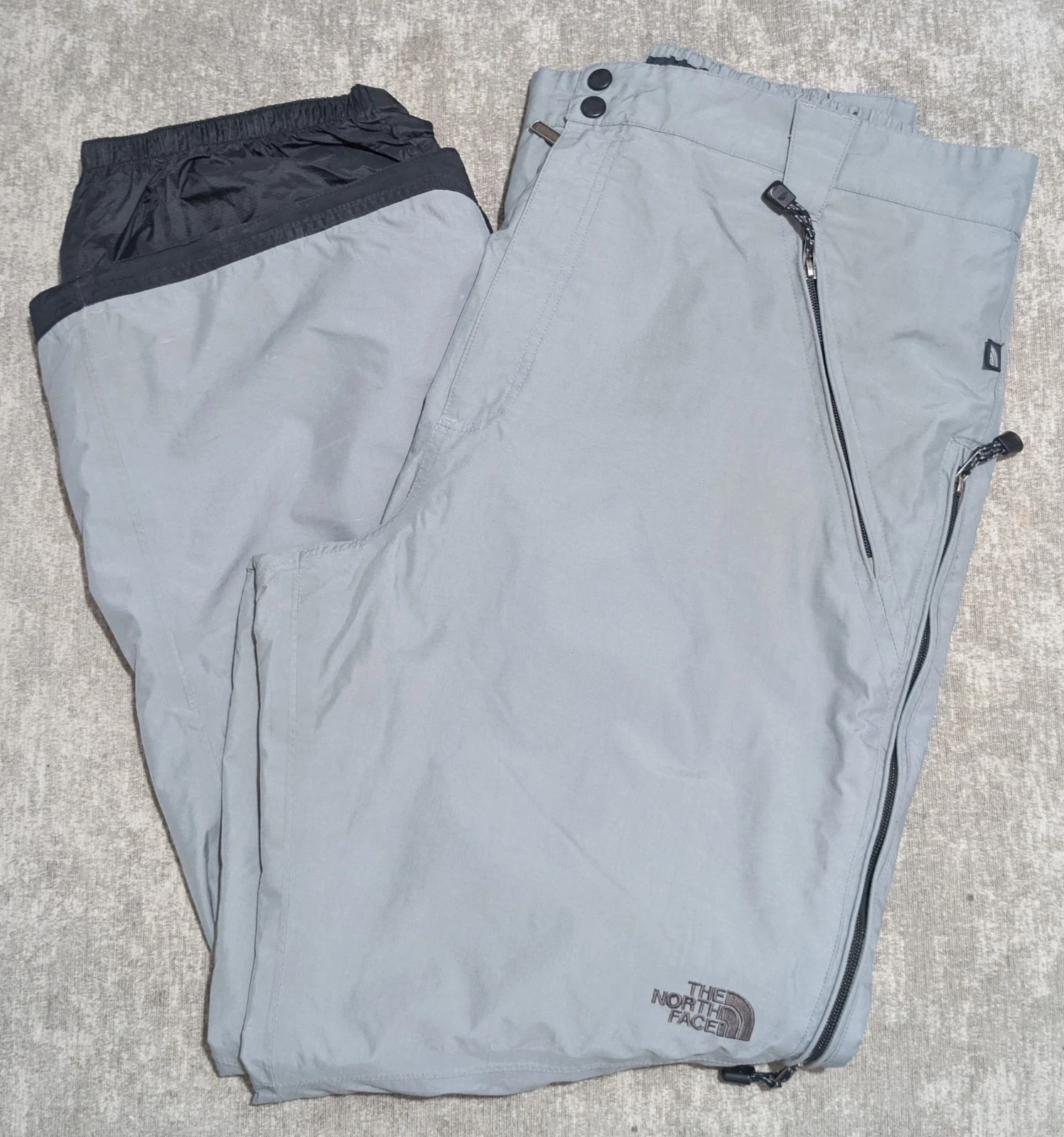 The North face Hyvent Ski Trousers. Mens XL. Grey. Excellent Condition
Opens in a new window or tab
