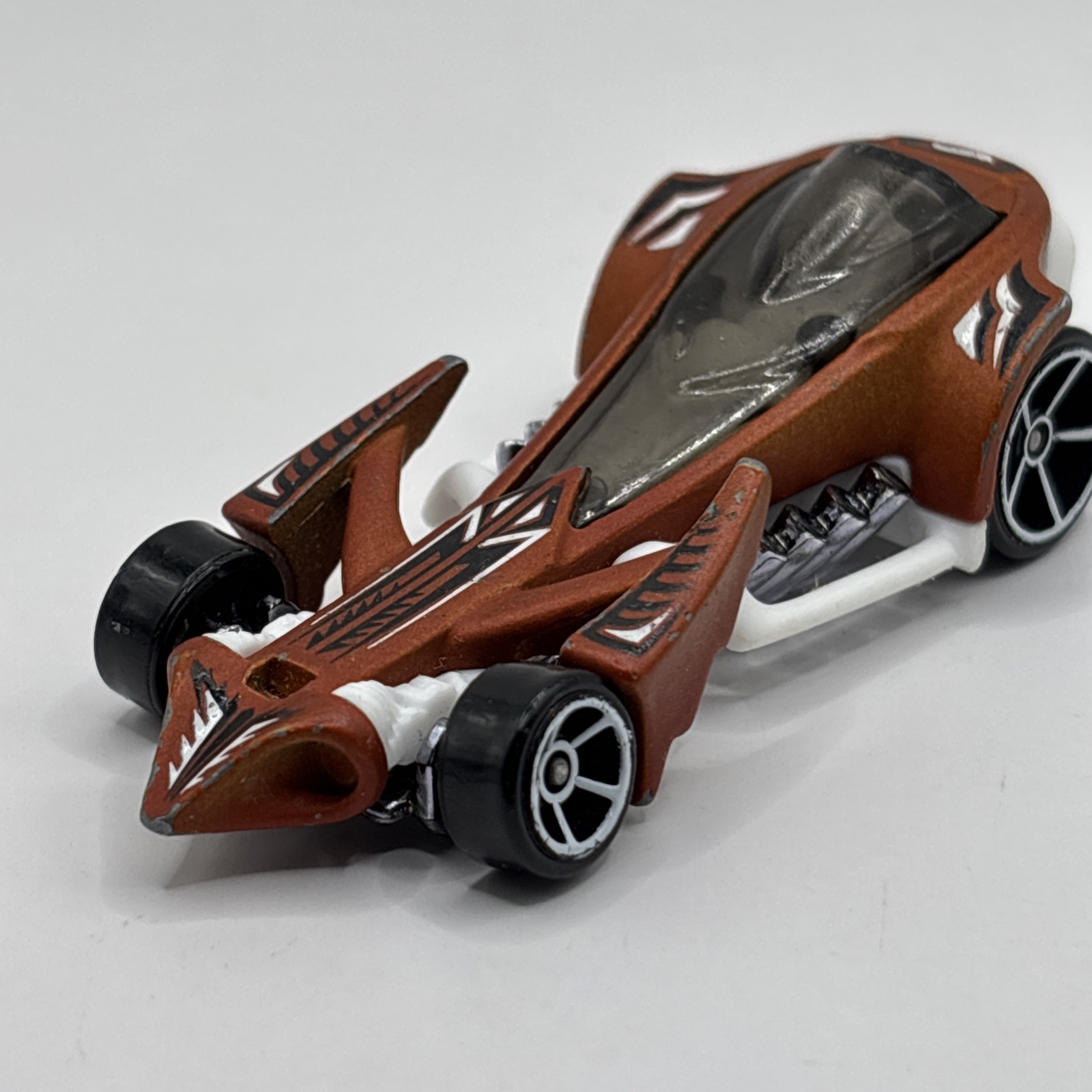 2017 Hot Wheels Preying Menace Matte Orange Plastic Diecast 1:64 Malaysia