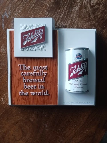 1966 Vintage Schlitz Beer Sign Wall Plastic Display Looks Unused 10.5 x 10.5