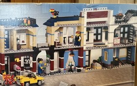 Lego Creator 3 in 1 31026 Bike Shop & Cafe