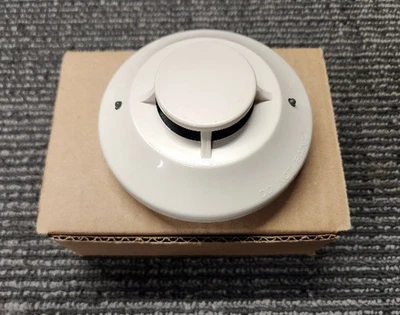 Honeywell Gamewell FCI ASD-PL2F Smoke Detector, Free Shipping - Image 1 of 2
