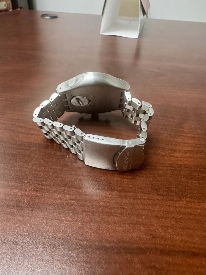 SWATCH MENS IRONY CHRONOGRAPH , DESTINATION BARCELONA ! YVS430G. - Image 3 of 4